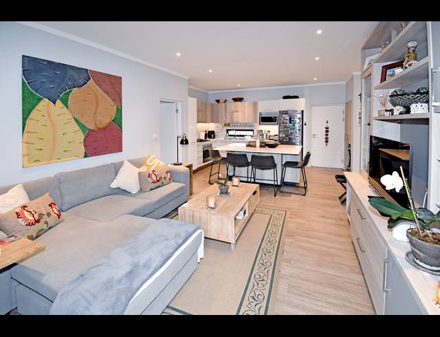 2 BEDROOM APARTMENT FOR SALE IN ROSEBANK